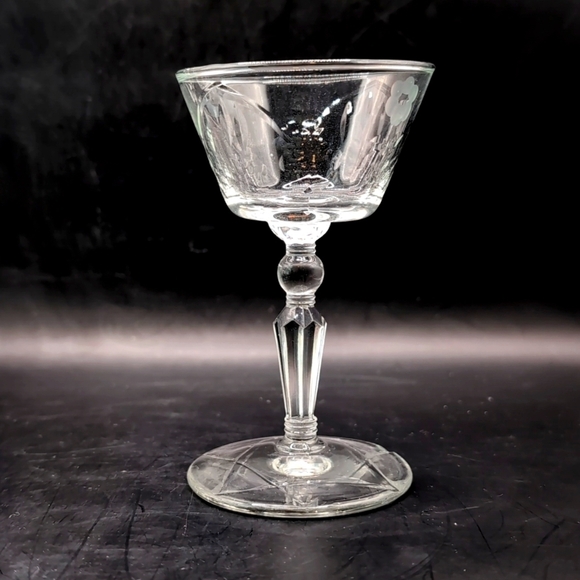 Libbey Rock Sharpe Liquor Cordial / Small Champagne Glass - 4.75" - Set of (4) - Picture 3 of 6